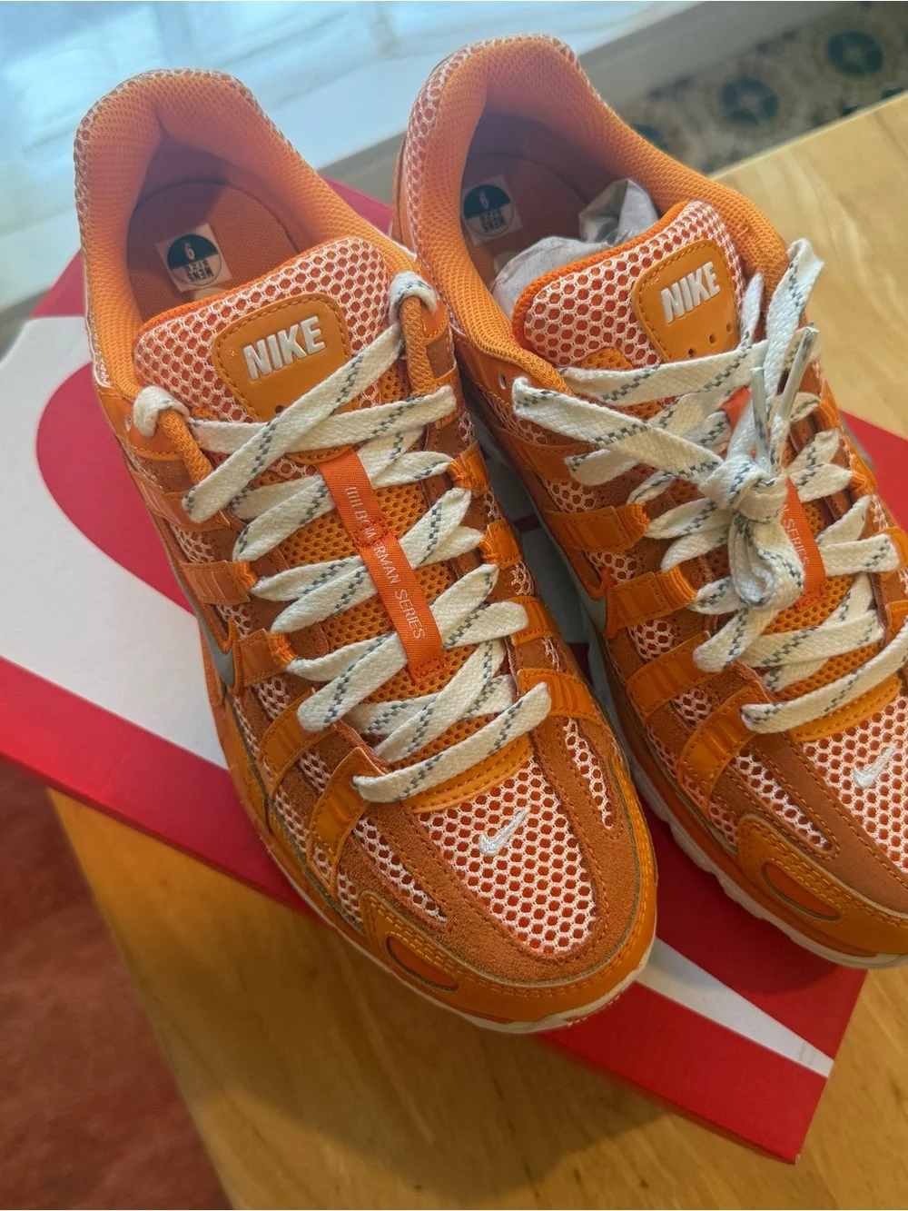 Nike P-6000 PRM KUMQUAT/METALLIC SILVER, ORANGE TENNESSEE men’s 9 women’s 10.5